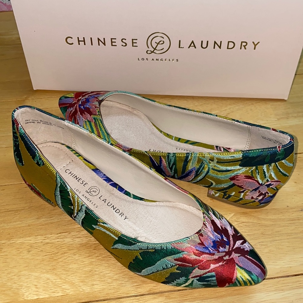 NIB Chinese Laundry GAVIN POINTED TOE FLAT Lotus